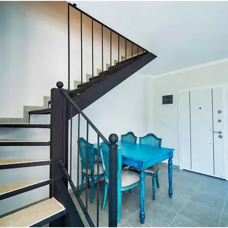 Only Blue Rhapsody 2 Appartement